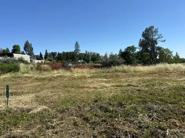 5846 James Dr, Paradise, CA 95969