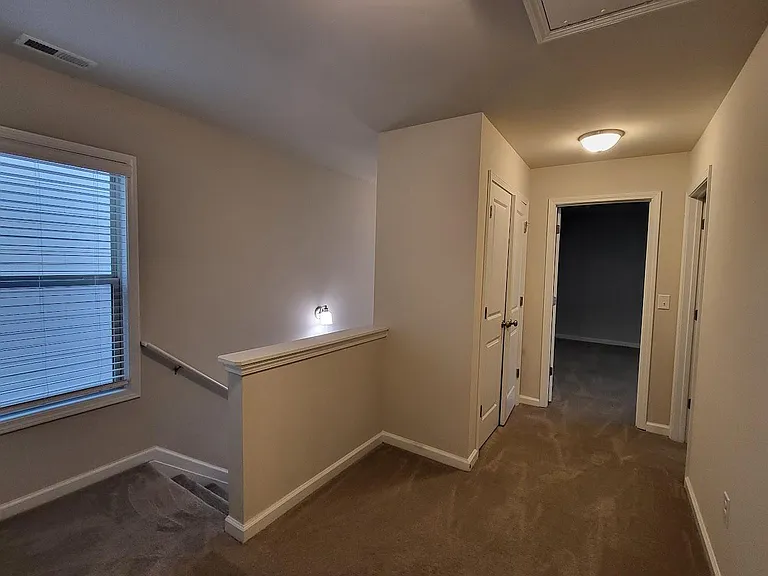 42 Laurel Dr E — Photo 10