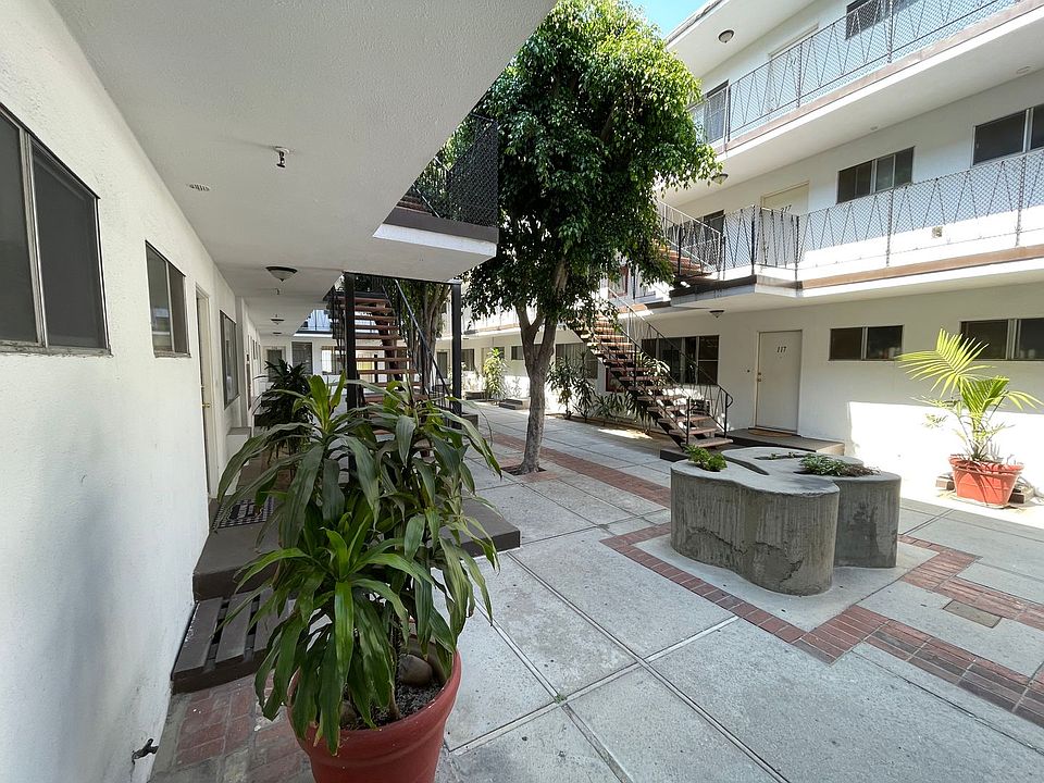1st image of 460 W Doran St APT 116