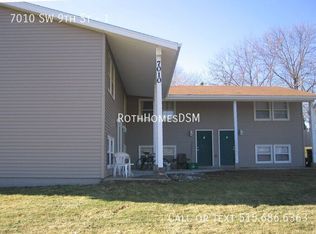 7010 SW 9th St APT 1, Des Moines, IA 50315