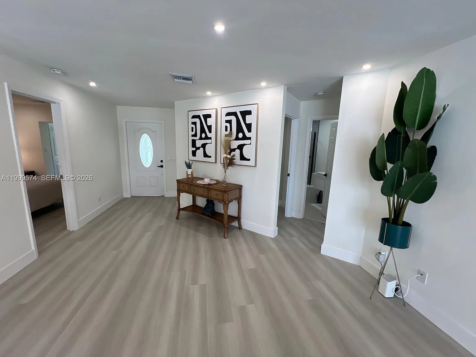 3 bed, 2.5 bath, 1620 sqft, $2,700 — Photo 4