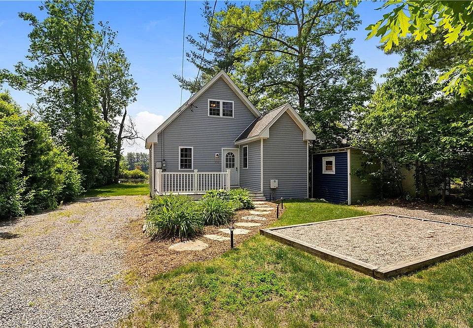110 Vine St