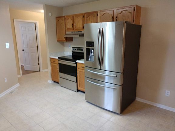 Looking to the right upon entering the dining/kitchen area