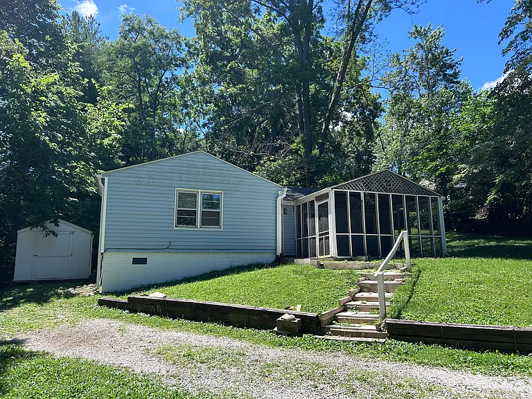 8785 Hillside Pkwy — Photo 1
