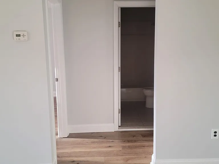 Bedroom Bathroom Entrance