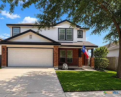215 San Saba Photo 1