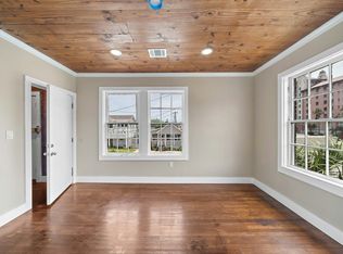 1811 21st St APT 1, Galveston, TX 77550