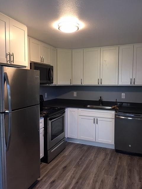Kitchen and appliances