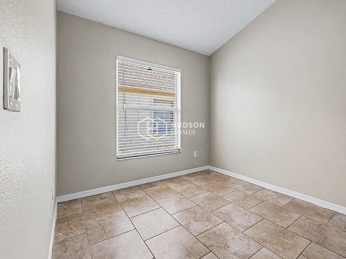 1555 Indian Oaks Trl — Photo 18