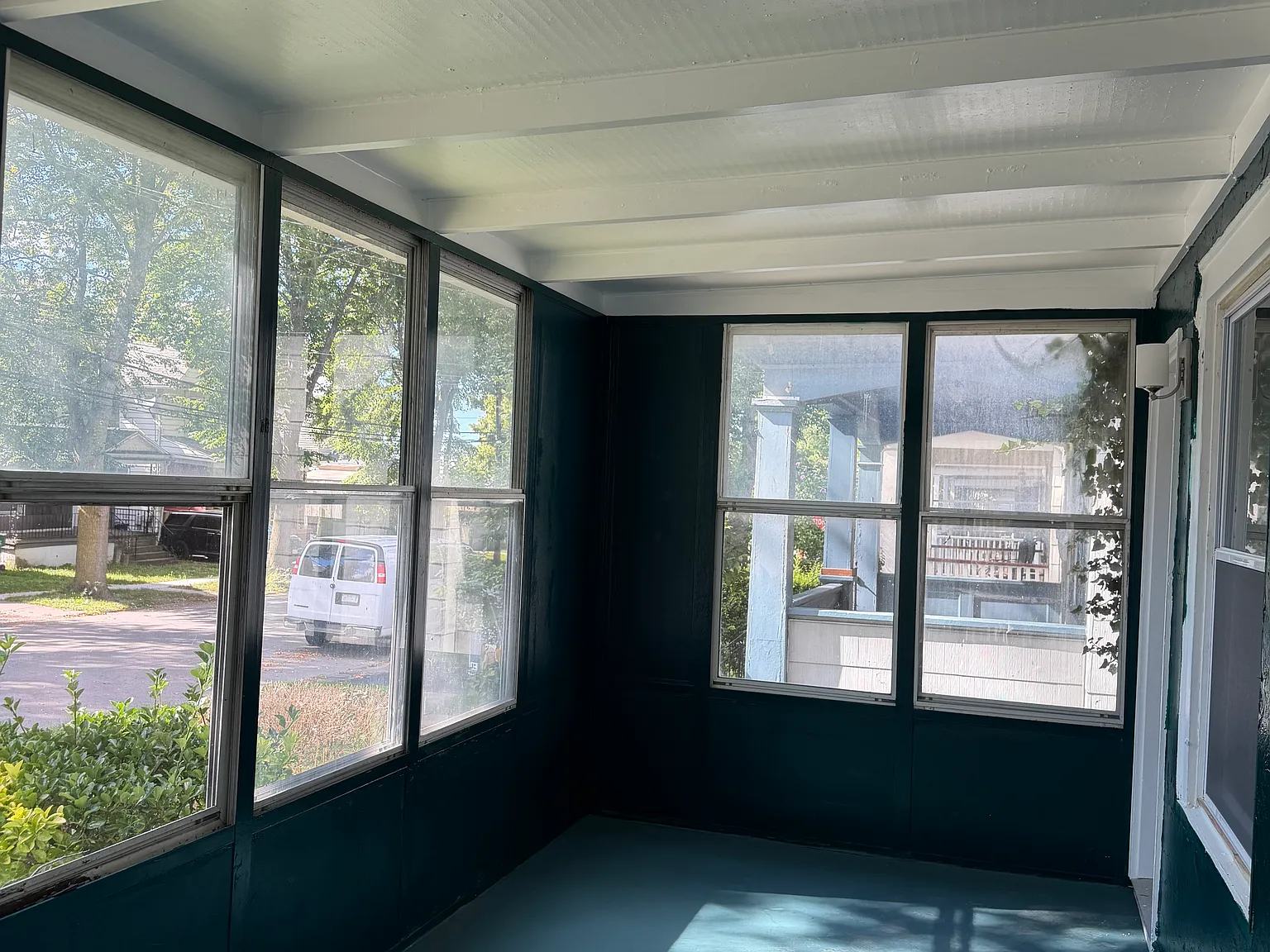2 bed, 900 sqft, $1,600 — Photo 2