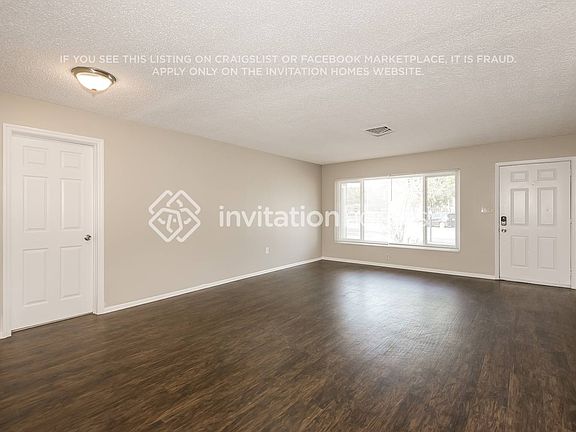 3rd image of 3743 Aloha Dr