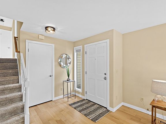3rd image of 1725 140th Ct SE