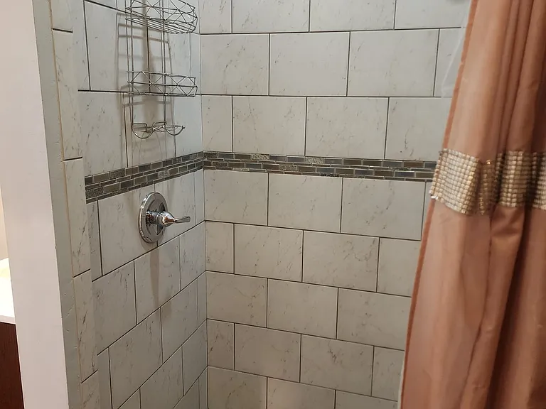 Shower in Bathroom #3