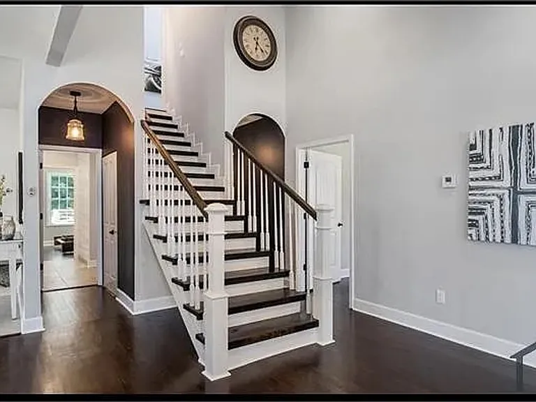 984 Dill Ave SW — Photo 16