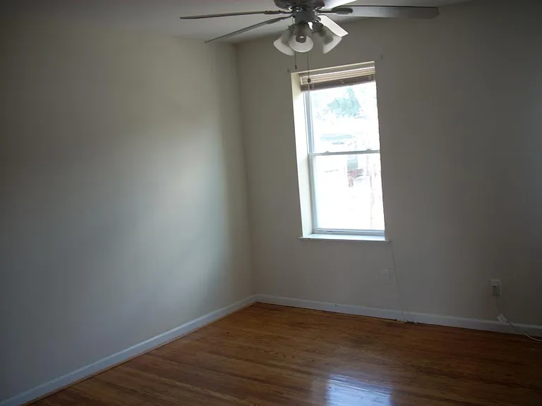 1348 N 29th St #2F — Photo 3