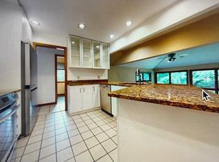 622 Cedar Grv #1, Orange, CT 06477