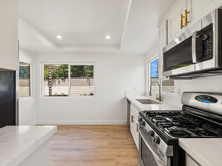 74930 San Simeon Dr — Photo 7