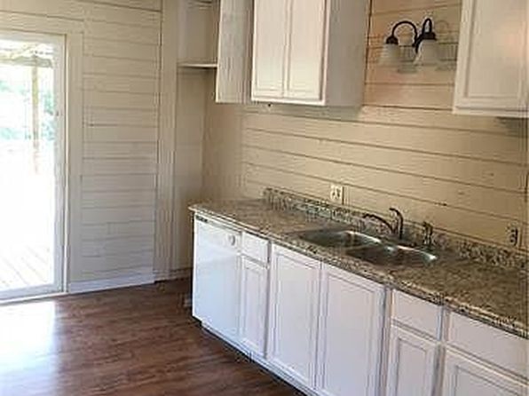 303 N Cedar St, Malakoff, TX 75148