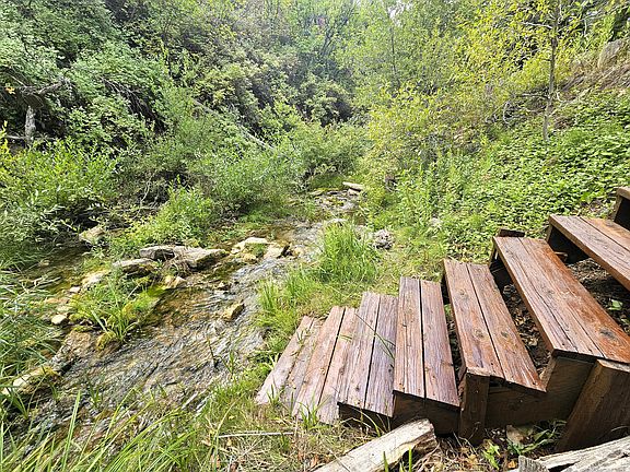 3rd image of 26 Birch Creek Rd