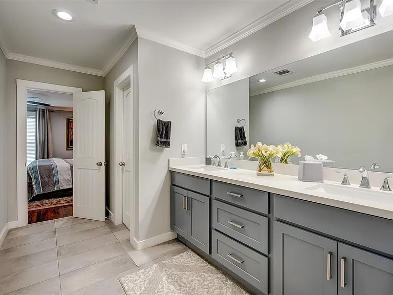 5205 Irvington Blvd — Photo 5