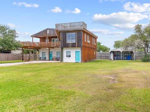 107 Missy Dr, Port O Connor, TX 77982