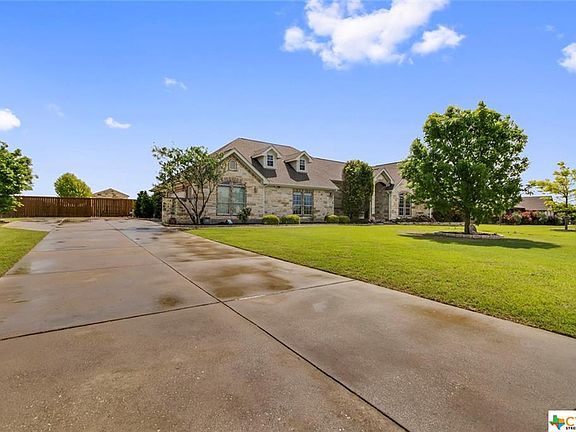 4th image of 112 Howard Ln