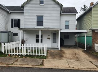 29 Rudolph St, Mc Kees Rocks, PA 15136
