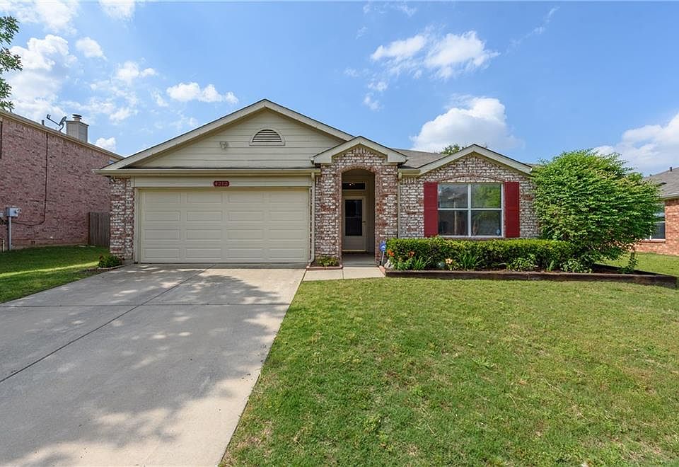 1st image of 4212 Vinyard Way