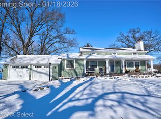 1640 Wenwood Pkwy, Fenton, MI 48430