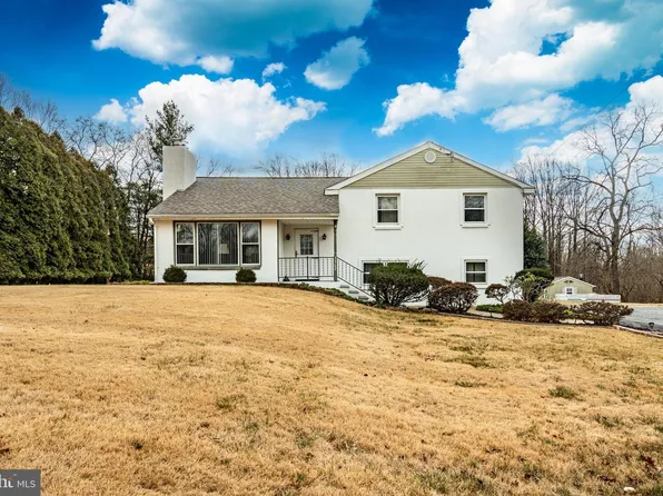 3362 Arcola Rd, Collegeville, PA 19426