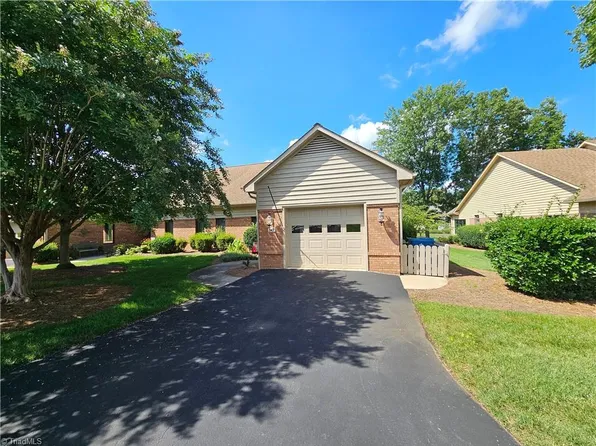 347 Hollybrook Dr, Bermuda Run, NC 27006