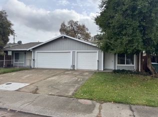 2938 Lerwick Rd, Sacramento, CA 95821