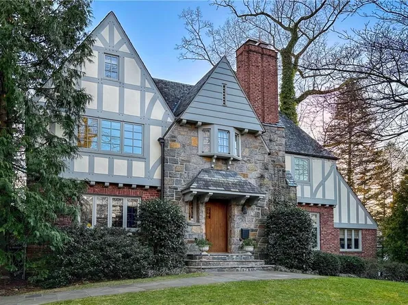 36 Masterton Road, Bronxville, NY 10708