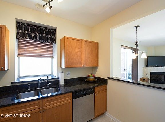 4th image of 1700 Riverwoods Dr APT 806