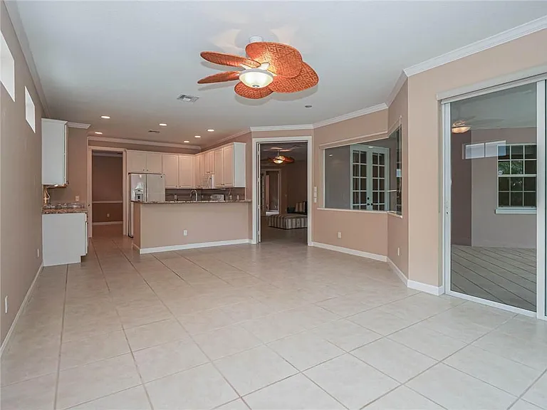 2116 Sea Mist Ct — Photo 11