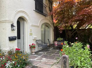 82 Irving Pl, Buffalo, NY