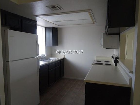 5th image of 5419 Centurion Ct Unit 202
