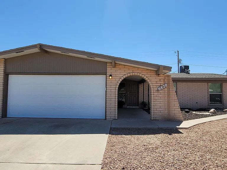9820 Eloice Rd — Photo 1
