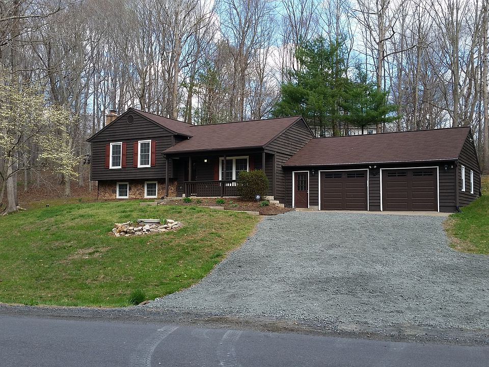 2nd image of 14799 Alps Dr
