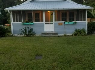 512 Atlanta Ave, Carolina Beach, NC 28428