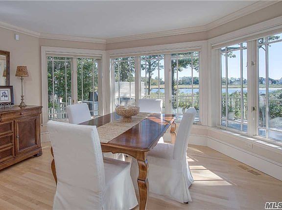 4th image of 1635 Meadow Beach Ln