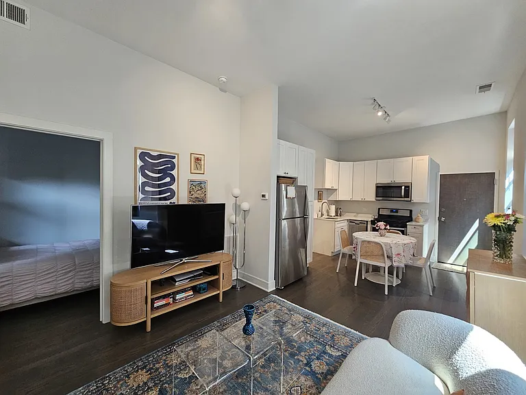 951 W Armitage Ave #2R — Photo 8