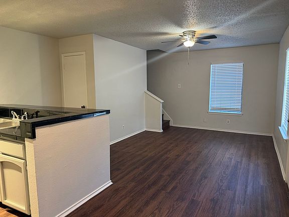 4th image of 131 Elsie Ave Unit 304