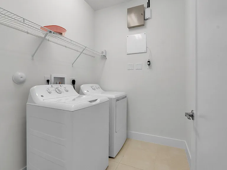 15205 Seaglass Terrace Ln — Photo 36