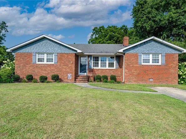 302 Edward Ave, Suffolk, VA 23434