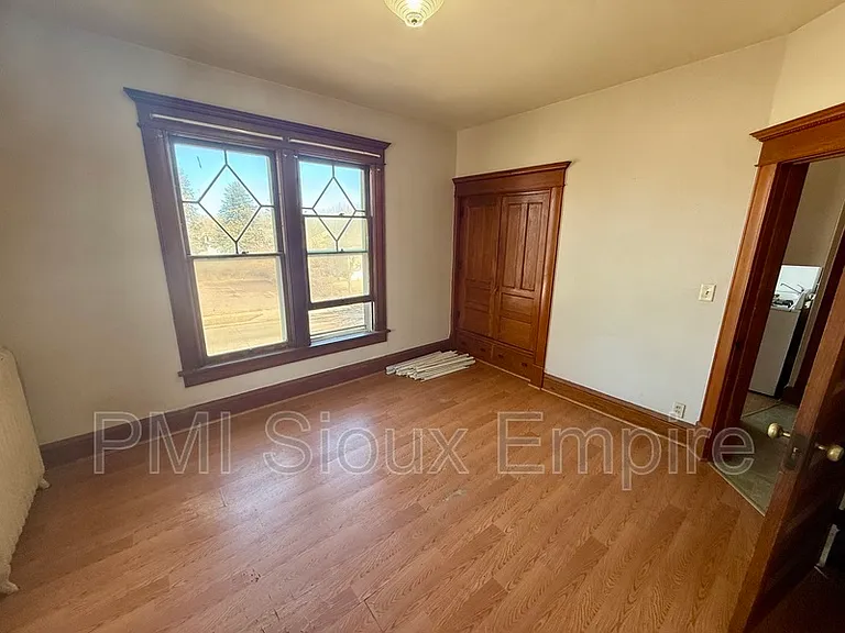 731 W 18th St #4 — Photo 4