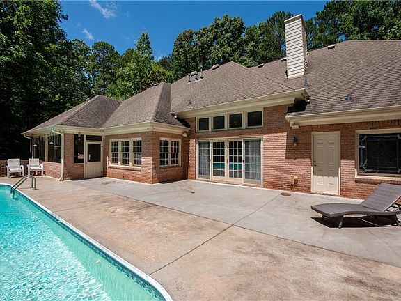 3rd image of 3010 Kari Brook Ln