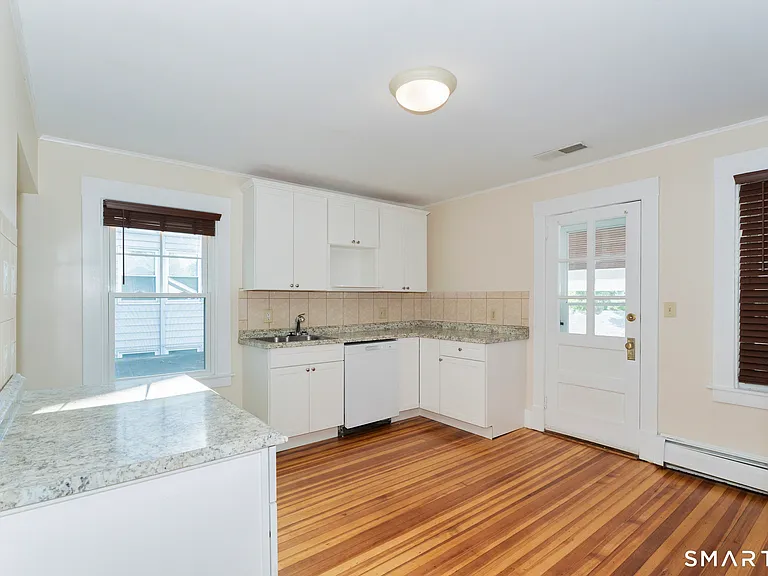 798 Farmington Ave #2 — Photo 5