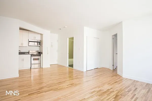 Rented by MNS Marketing | media 3