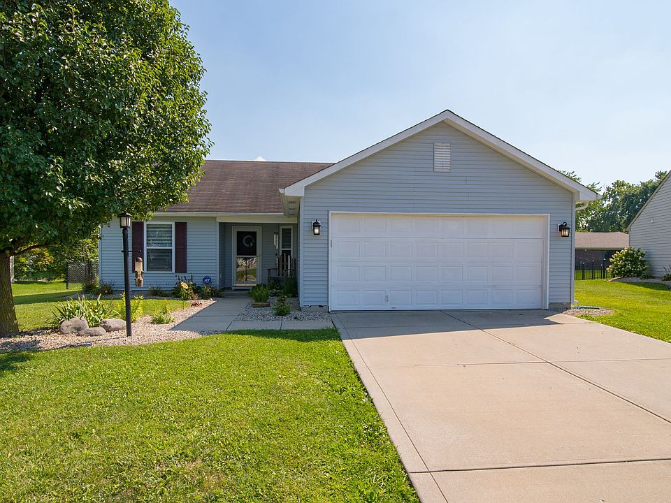 1st image of 137 Broadmoor Bnd